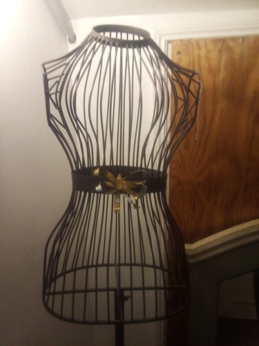 Vintage retro style - black, wire